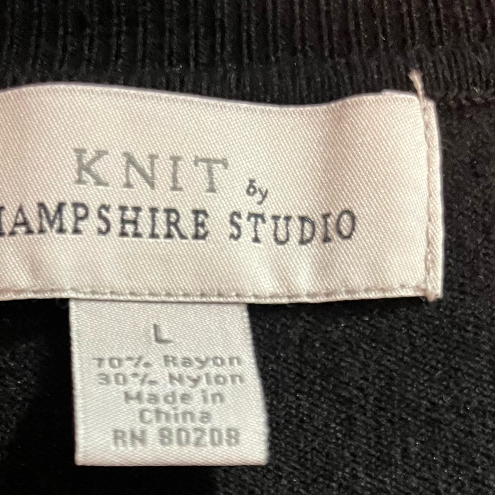NWT Hampton Studio Button Front Cardigan Quarter Sleeve Size Large Black NWT - Picture 2 of 3
